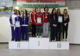 50m Puska fekvő nő
